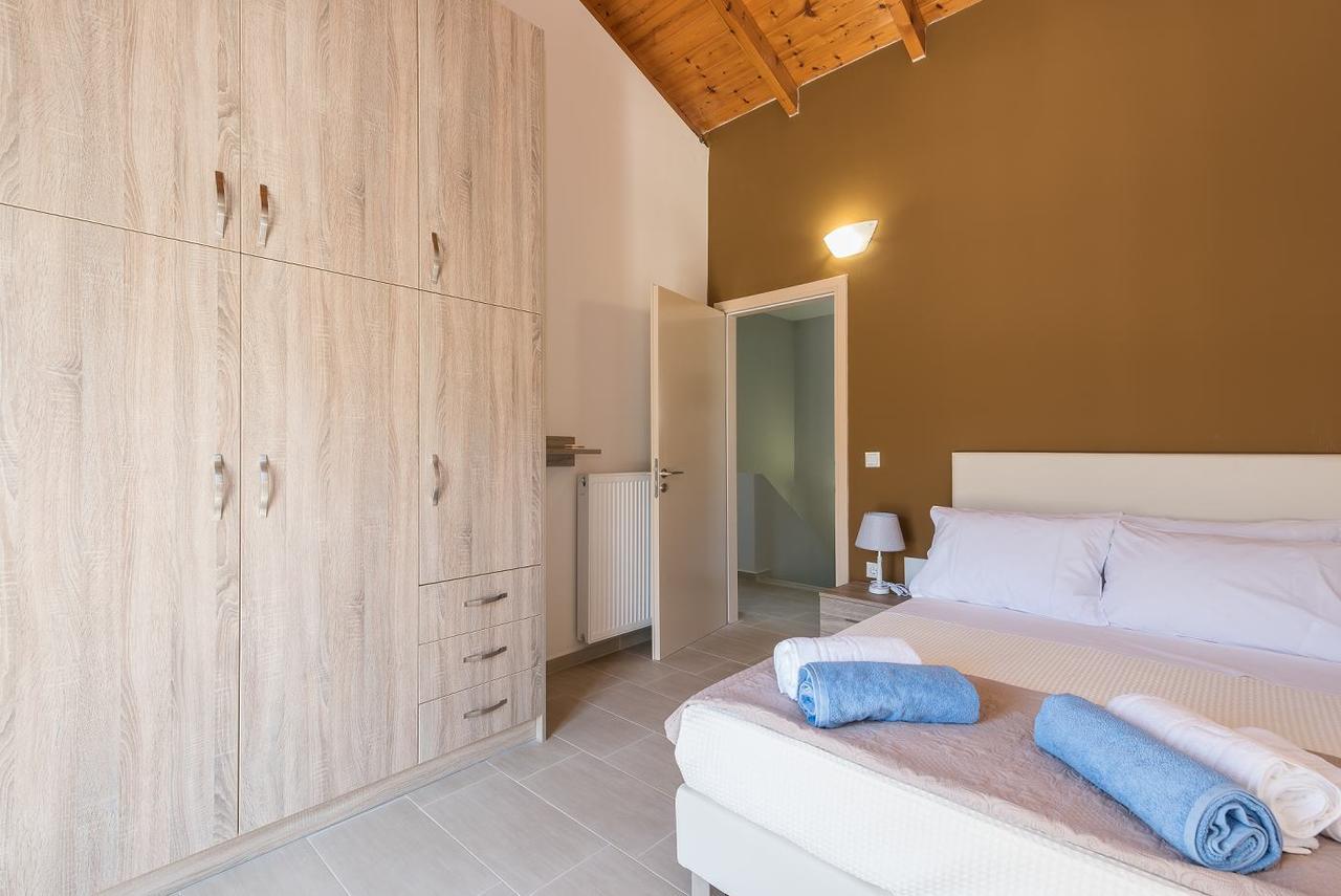 Villa Neaira Vatolakkos  ภายนอก รูปภาพ